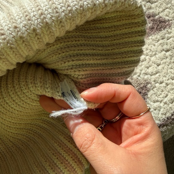 The Gap Ribbed Mockneck Knit Pullover Sweater - Picture 7 of 8